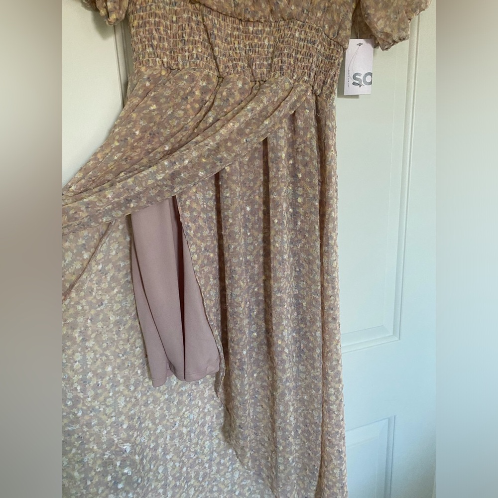 Spring dress - Picture 4 of 11